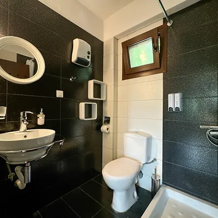 Kedros Holiday home *